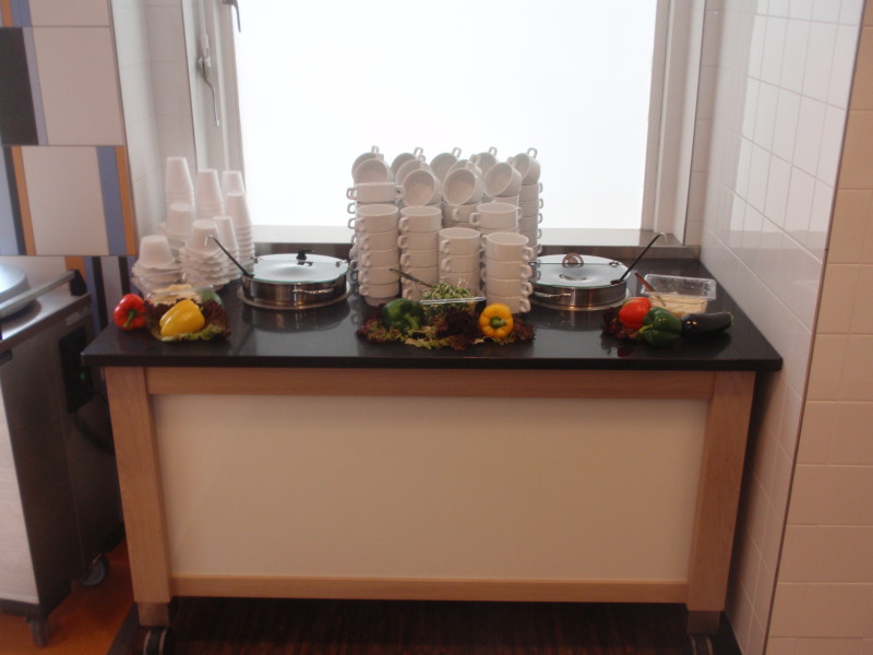 Opening Le Chapeau20090722_03.jpg