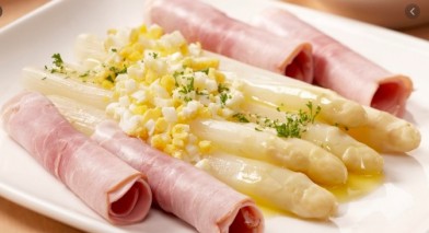 Asperges met ham.jpg